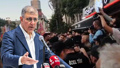 AKP'ye geçiş iddiası kenti ayağa kaldırdı: Cemil Tugay protestosuna polis müdahalesi
