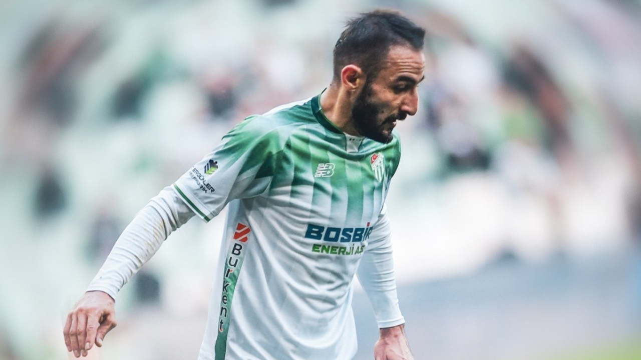 Bursaspor'da yaprak dökümü: Bir ayrılık daha