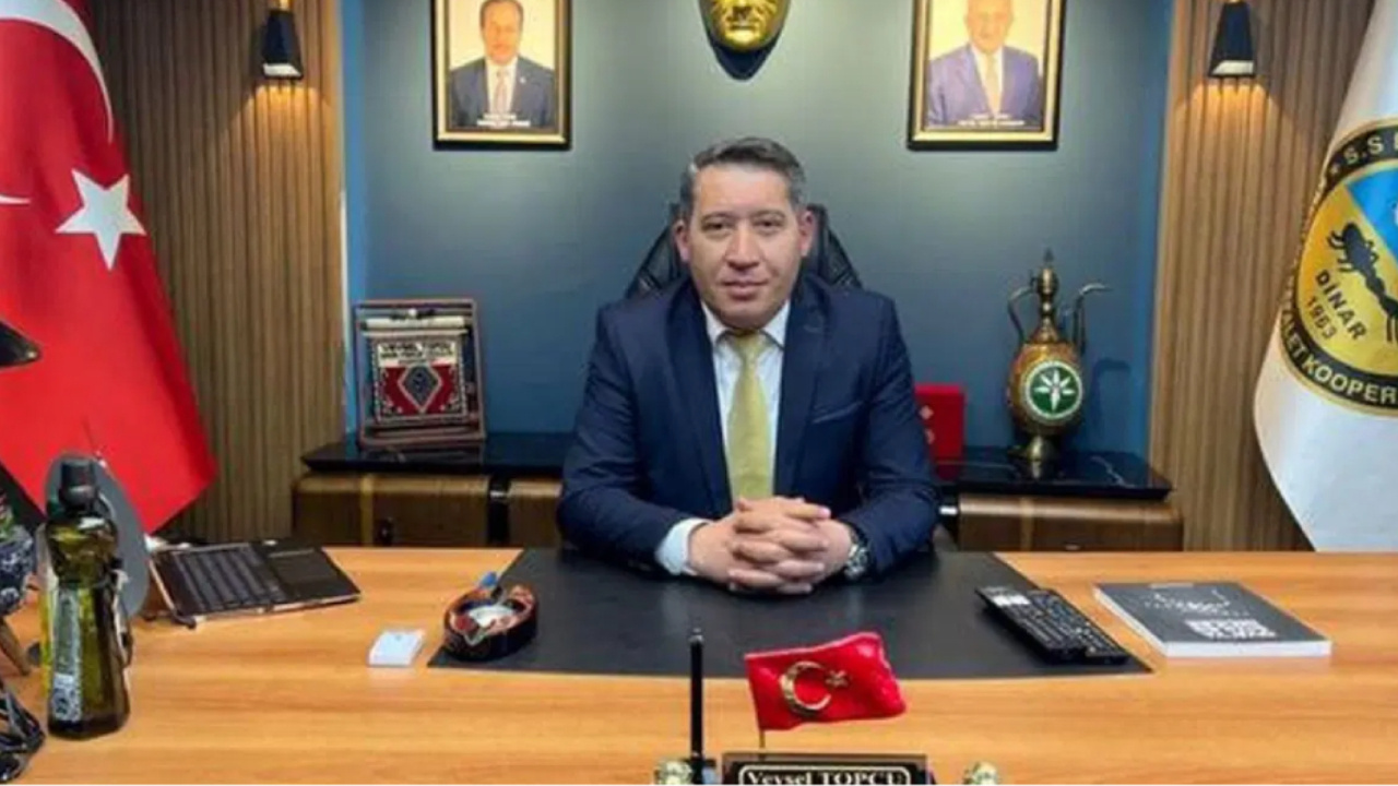 Dinar Belediye Başkanı Veysel Topçu AKP yolcusu