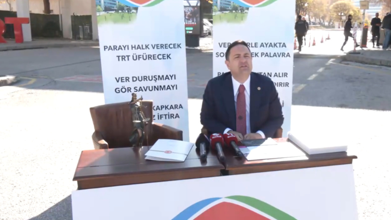 CHP'li Akdoğan'dan TRT'nin kararına tepki: Patili dostlarımla geleceğim