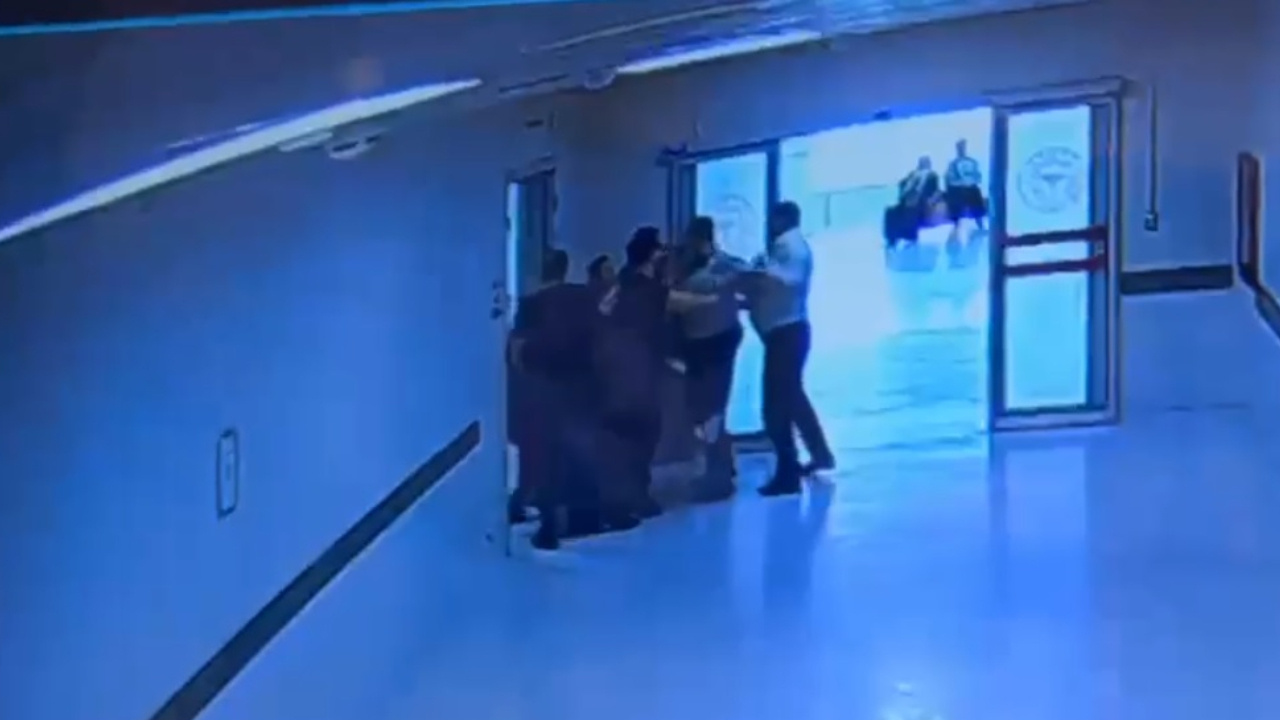 Radyasyon odasına zorla girdi doktora saldırdı!