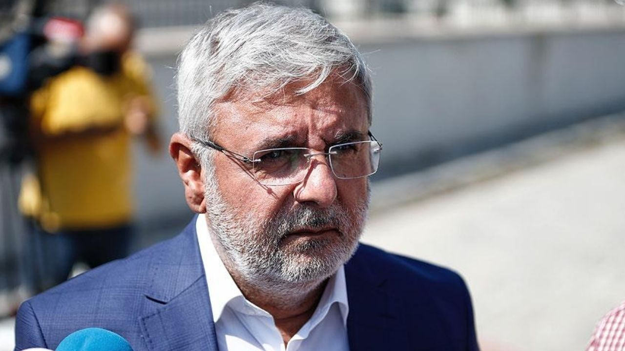 ABD vize vermedi soluğu Kıbrıs'ta aldı! Eski AKP'li vekil Mehmet Metiner KKTC vatandaşı oldu