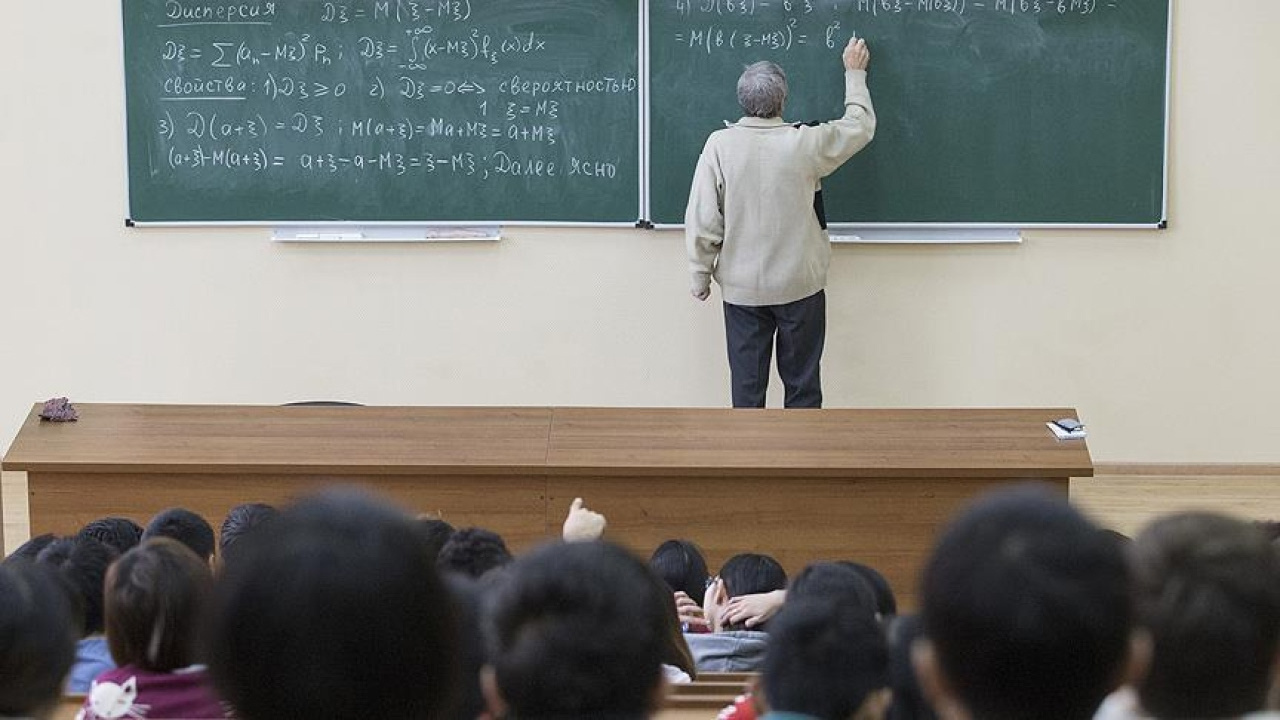 Vakıf üniversiteleri Türk öğrencilerden yabancılara göre 5 kat fazla ücret alıyor