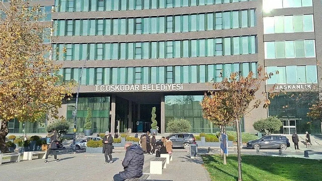 Son dakika | Üsküdar Belediyesi'ne ikinci dalga operasyon! 7 gözaltı