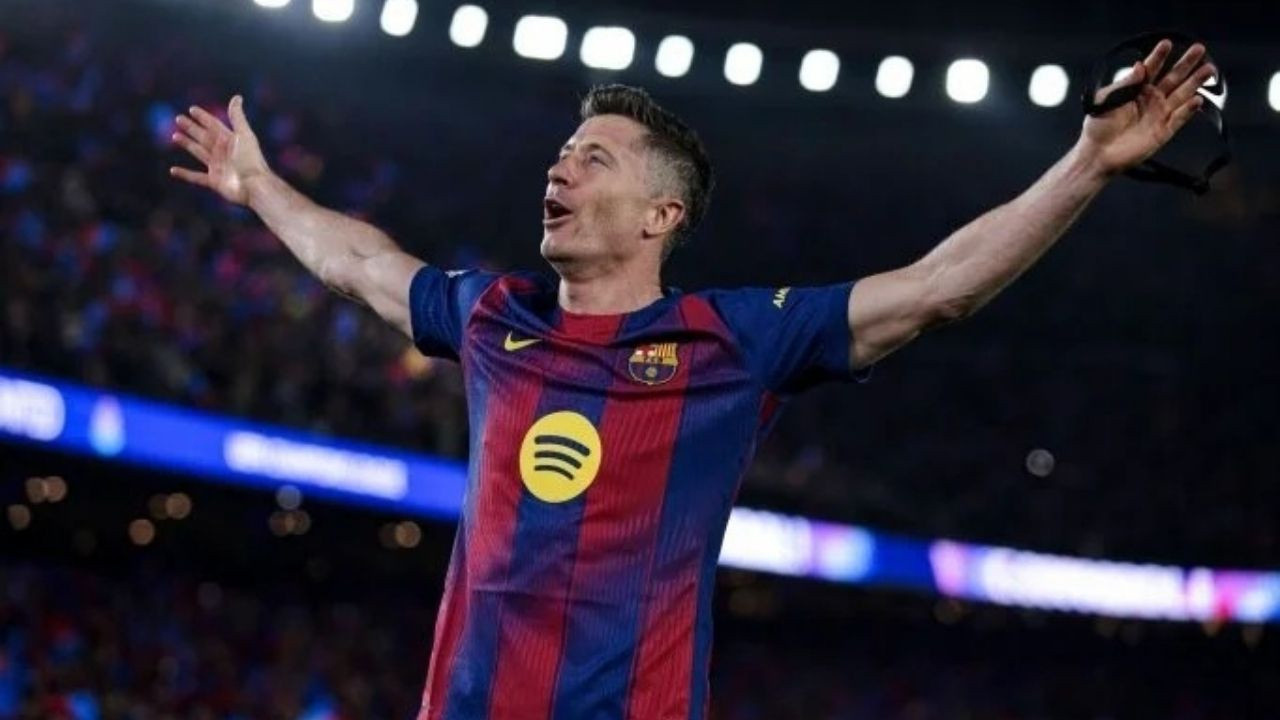 4 yılda 119 gol attı 3 şamiyonluk yaşadı: Veda etti