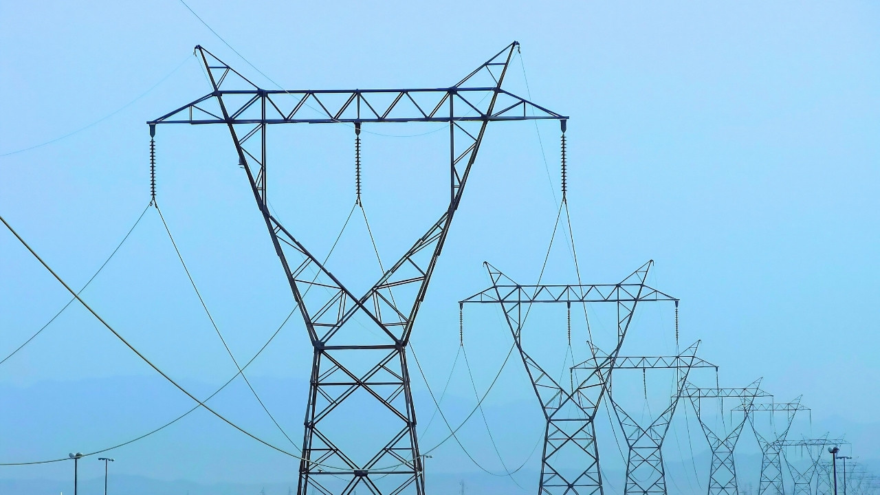 İstanbul'da 31 ilçede planlı elektrik kesintisi: 87 noktada etkileniyor