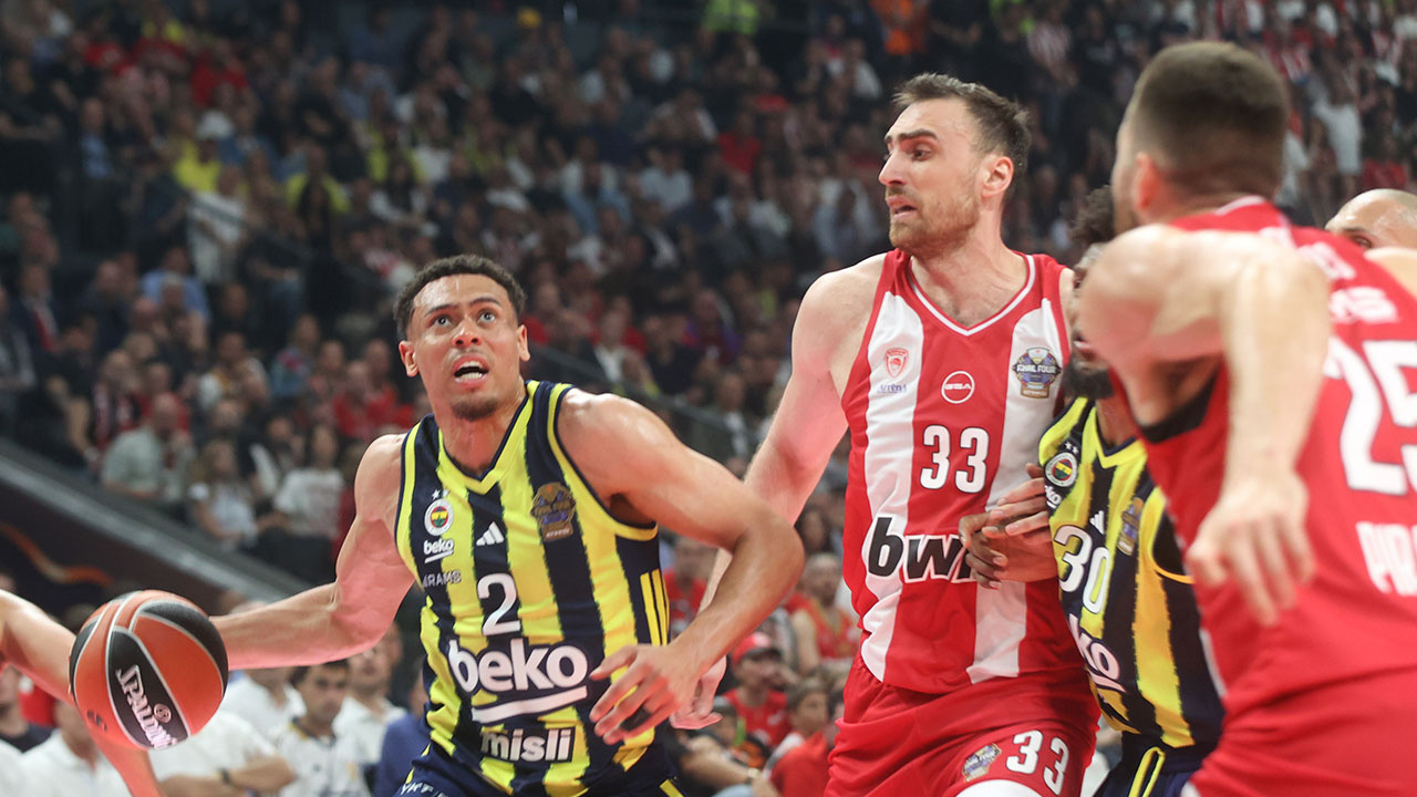 Fenerbahçe Olympiacos'a kaybetti: Final şansını kaçırdı