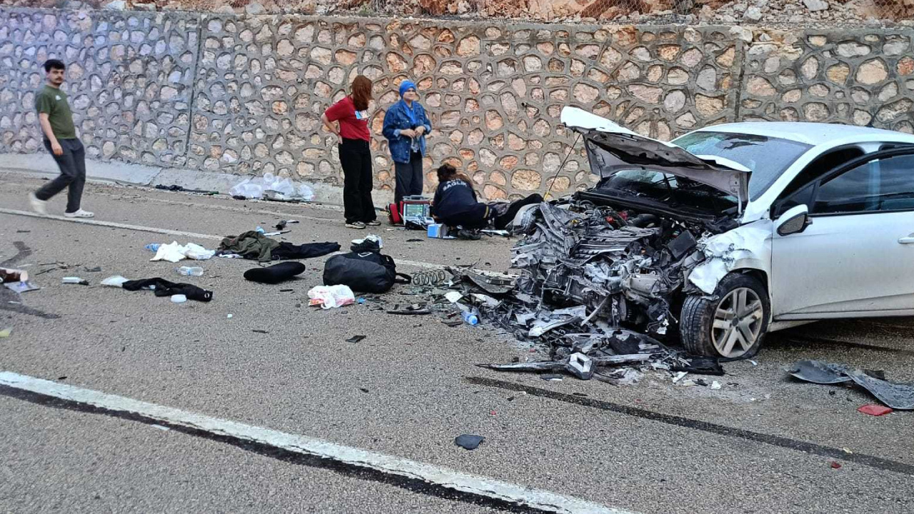 Malatya'da feci kaza! 1'i çocuk 9 yaralı