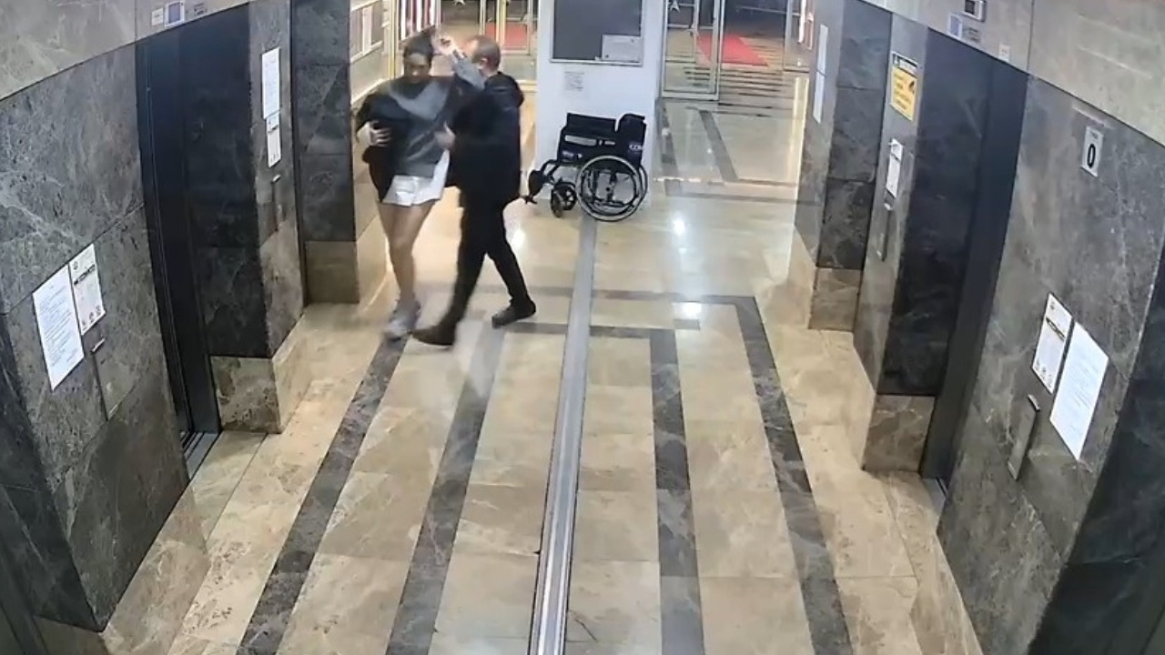 İntihar denilen ölümde kamera kayıtları ortaya çıktı: Tartaklanarak eve götürüldü
