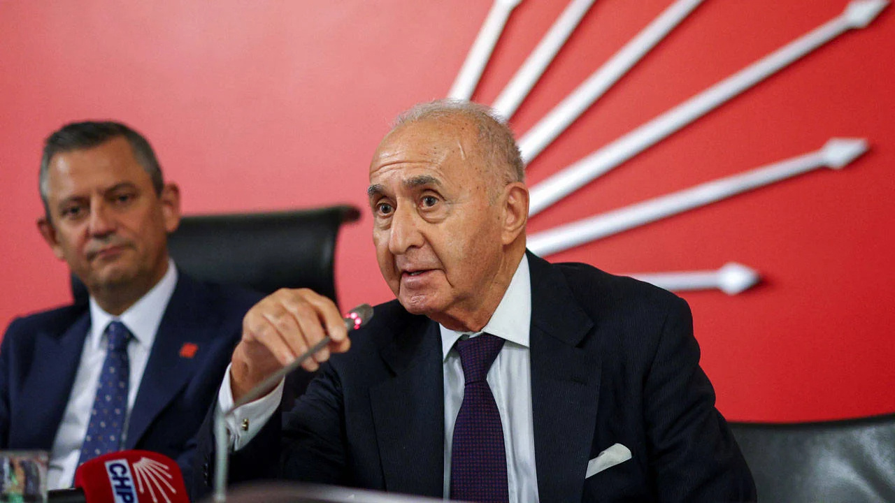 Hikmet Çetin'den Özgür Özel'e destek