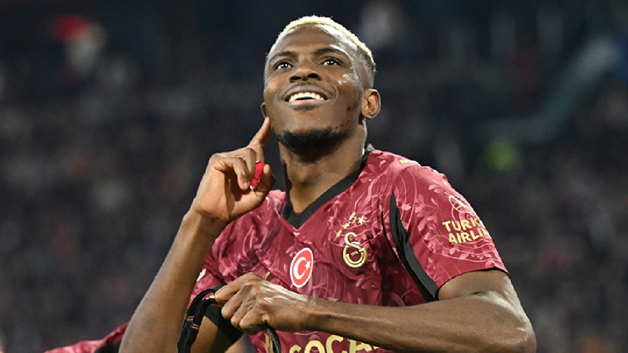 Osimhen'in hocasından olay iddia: Kulüp değiştirmek üzere