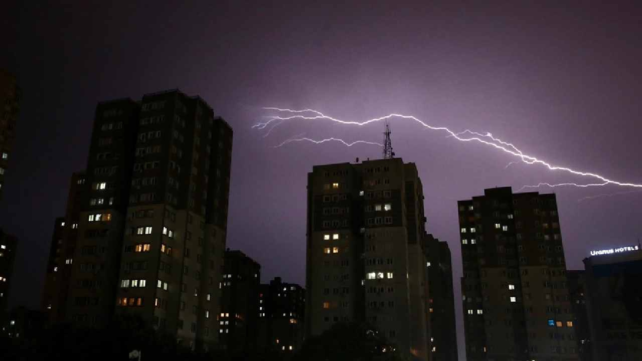 Meteoroloji gün gün açıkladı: Gök gürültülü sağanak geliyor
