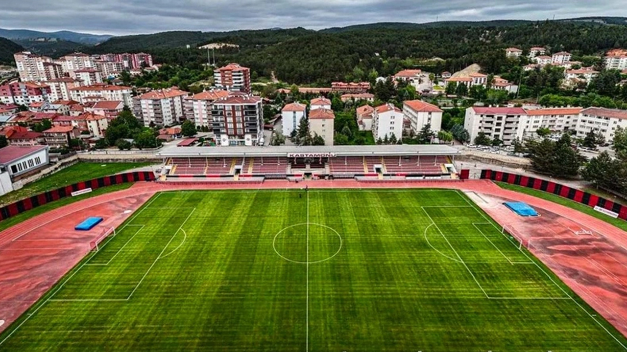 Cebinden 33 milyon dolar harcadı: Kulüp kayyuma gidiyor