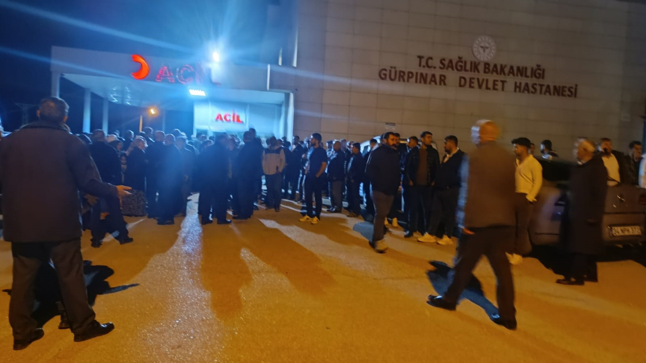 Hayvanlarını geçirirken canından oldu: Baba öldü, oğlu yaralı