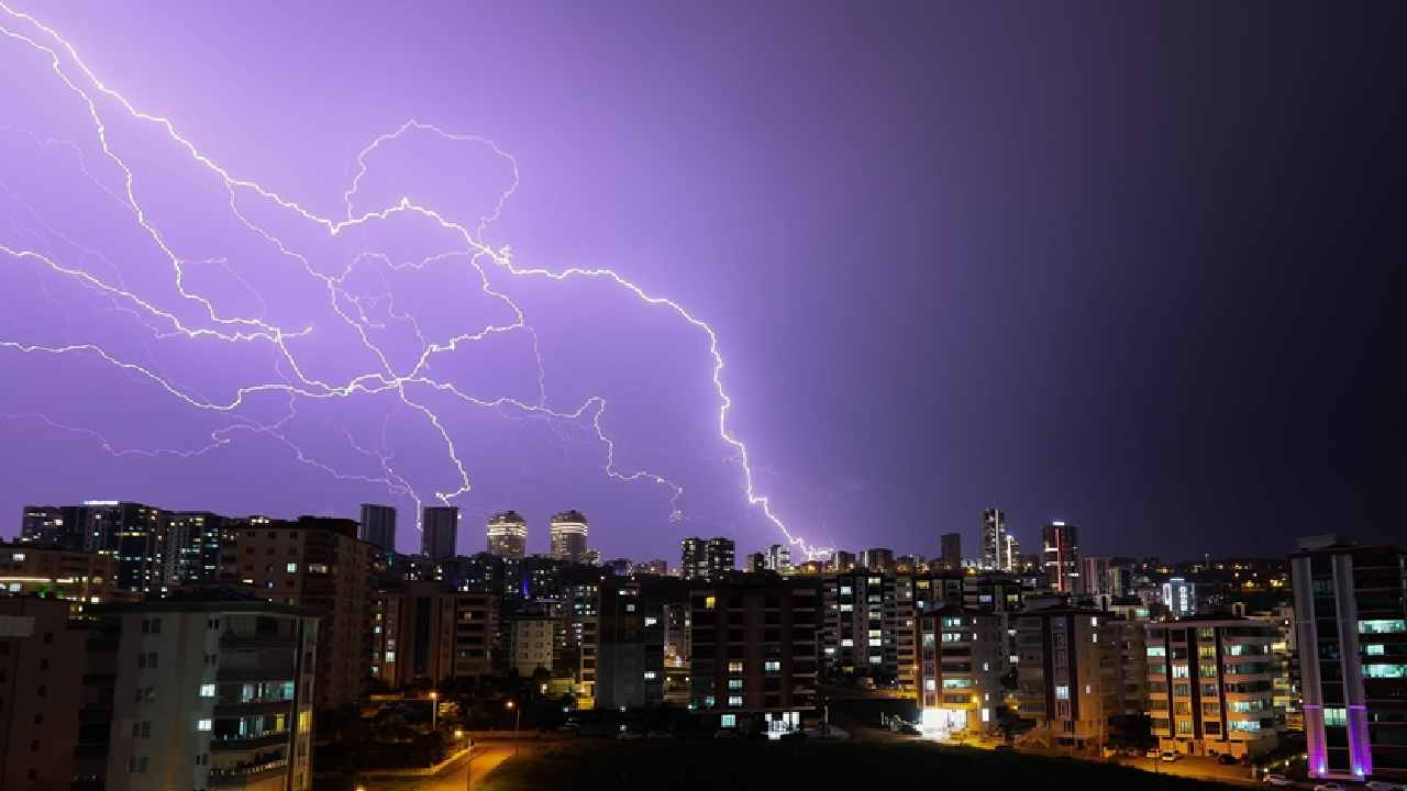 Meteorolojiden gök gürültülü sağanak alarmı: İlleri açıkladı