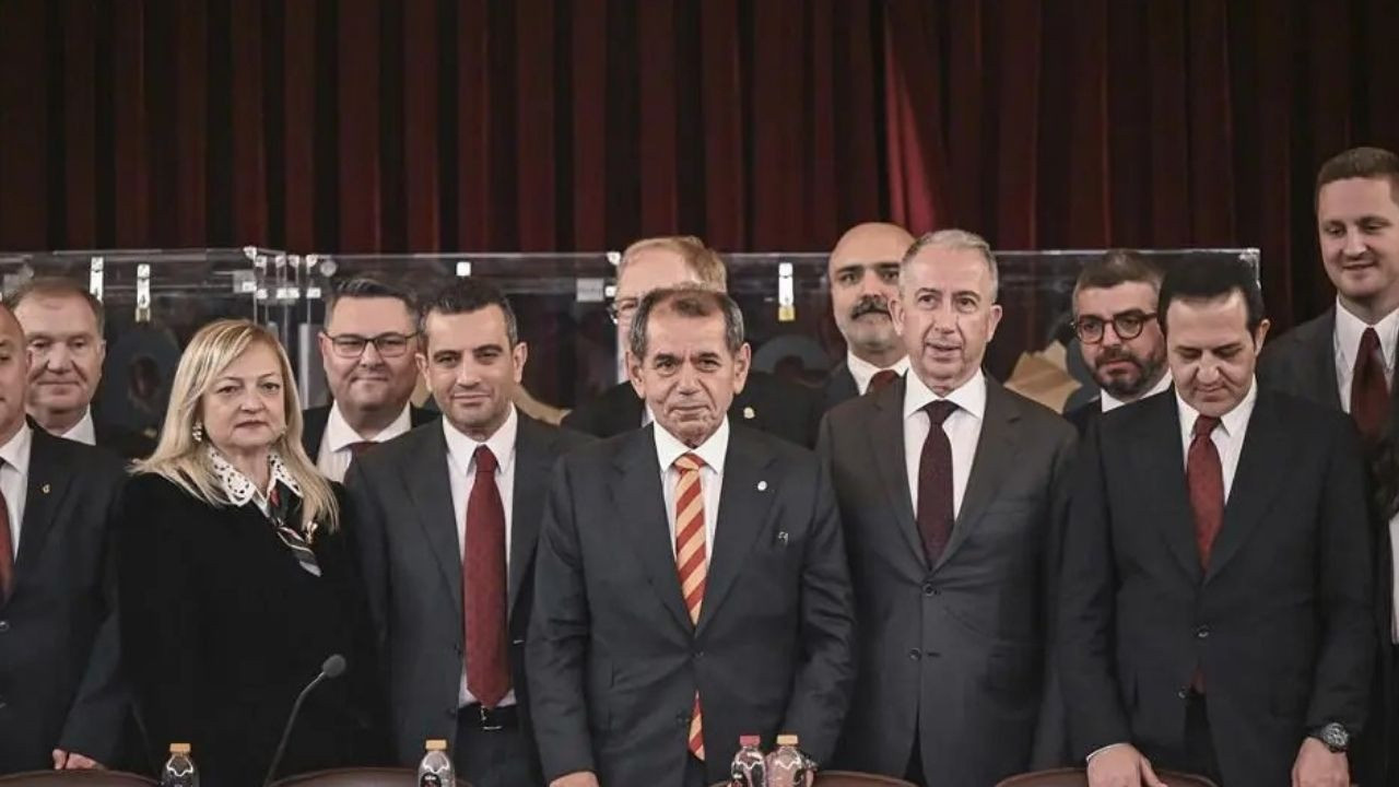 Herkes transfer beklerken Galatasaray 5 oyuncuyla yollarını 