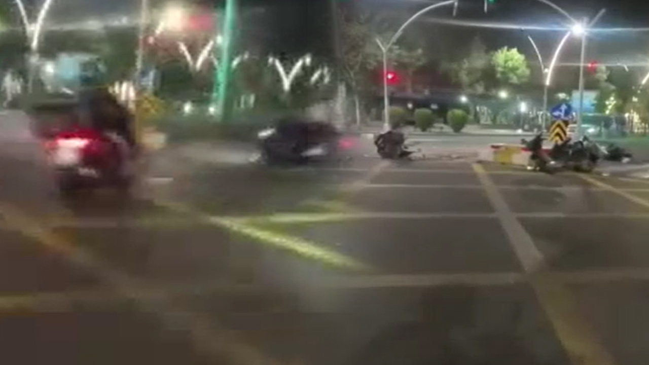 Batman'da feci kaza! İki motosiklet çarpıştı
