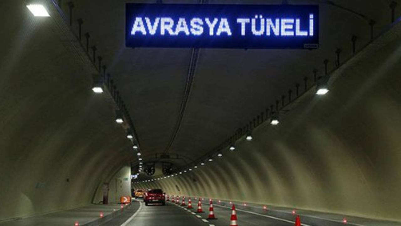 Son Dakika | Avrasya tünelini su bastı! Feci kazanın ardında
