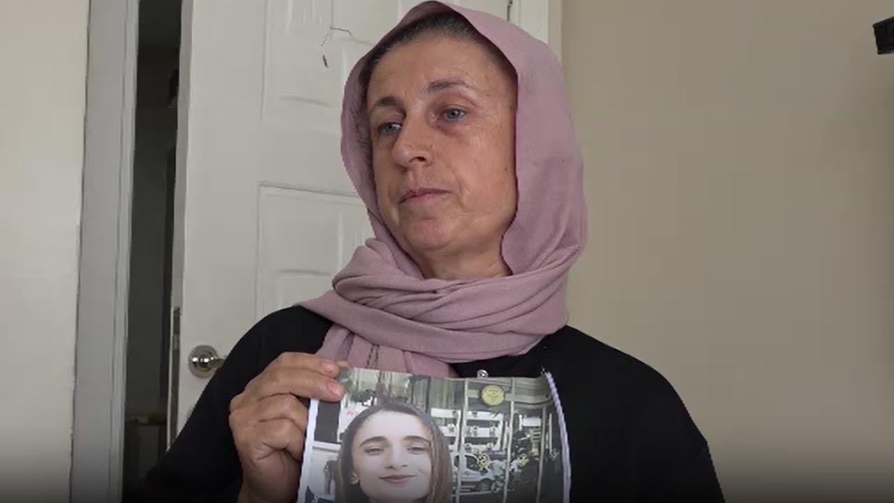 2 aydır haber alamıyor: Kızını sokak sokak arıyor