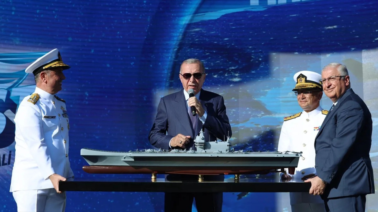 Erdoğan başka amiral başka söylüyor! Uçak gemisind