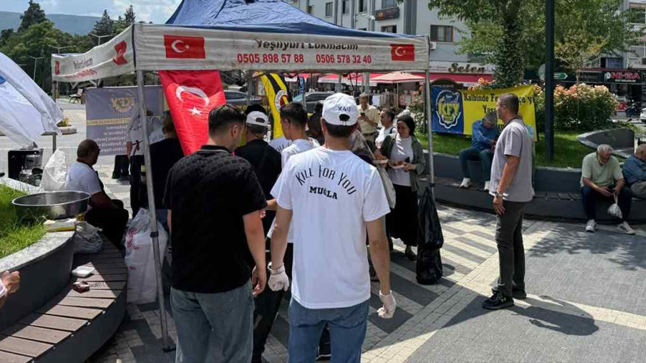 Aziz Yıldırım'ın şerefine lokma döktürdüler
