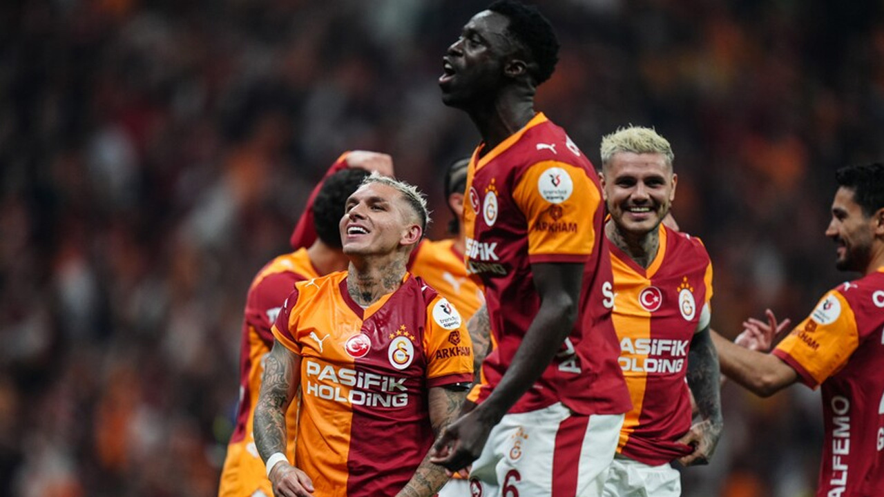 Galatasaray'dan ayrılmayı reddetti: Yönetime mesaj