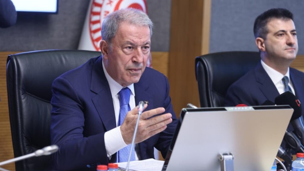 Tarih yok içerik yok! "Hulusi Akar ABD'ye maça mı 