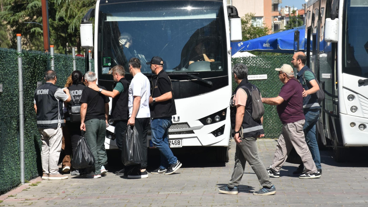 Ege Üniversitesi'ndeki yolsuzluk operasyonunda yen