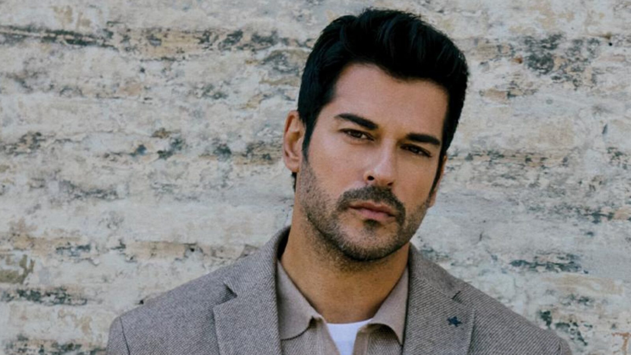 41 yaşındaki Burak Özçivit'e 49'luk anne! Yaş farkı tepki çekti