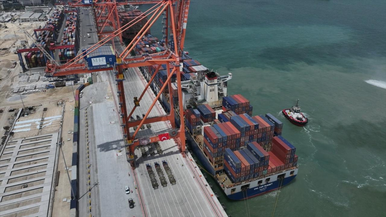 Mersin Limanı ve Gürbulak Gümrük Kapısı’nda 8 milyar liralık vurgun!