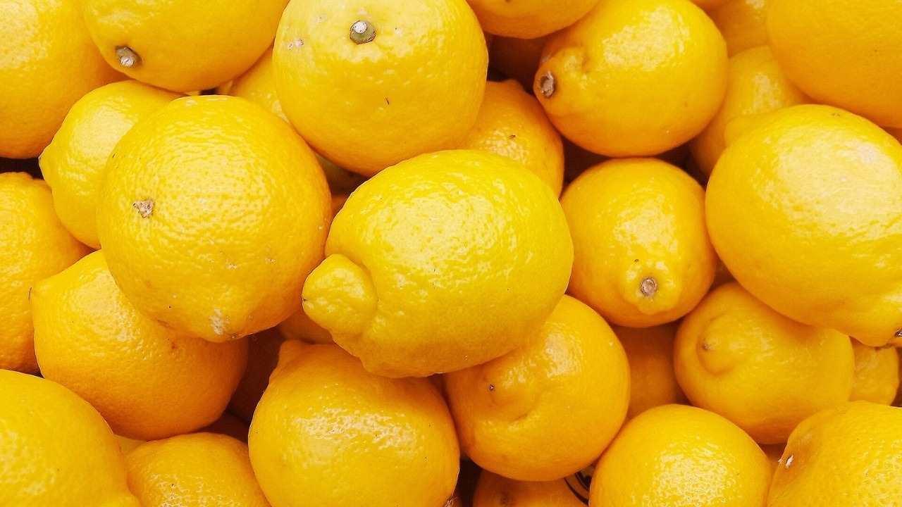 Dolapta kalan limonları çöpe atmadan önce bir kere daha düşünün!