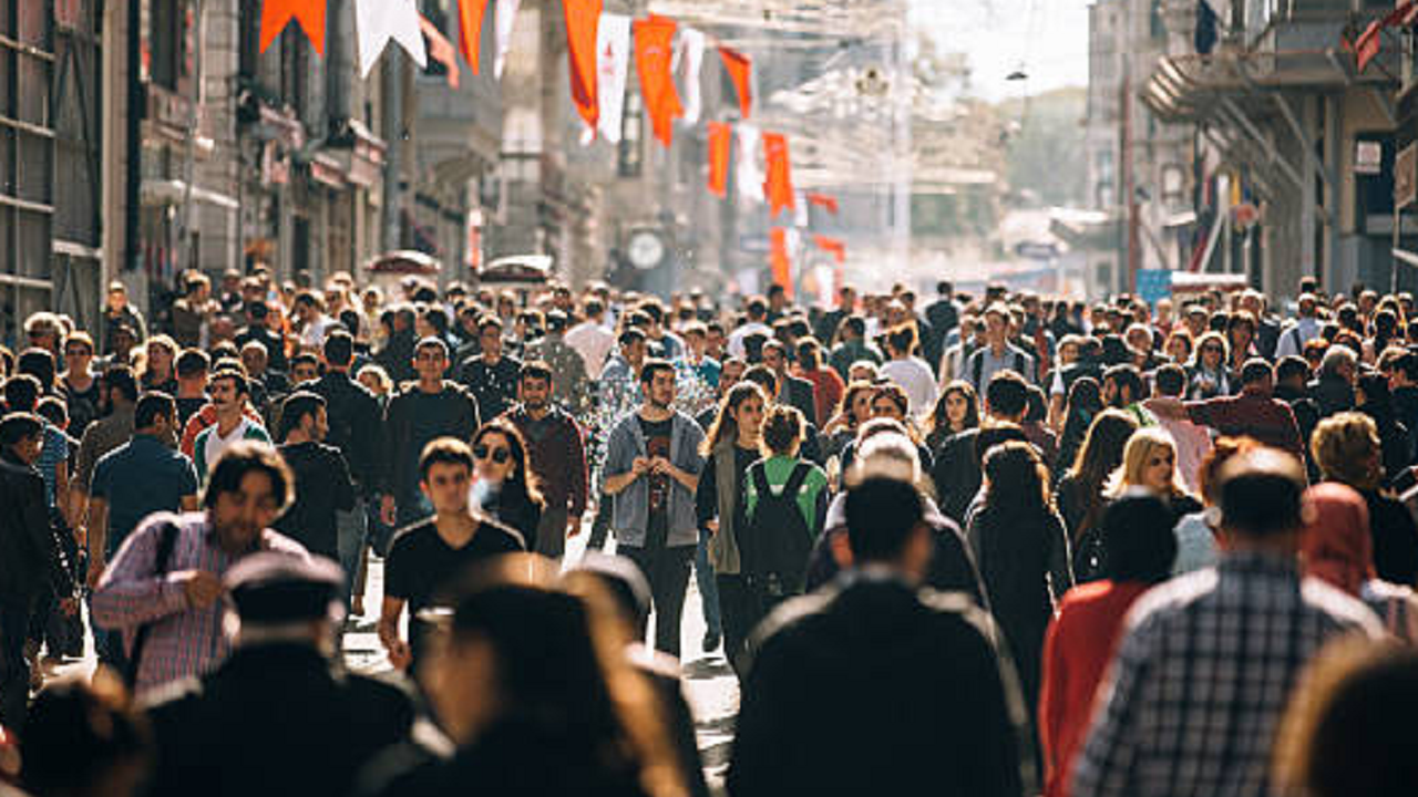 TÜİK son rakamları açıkladı: Türkiye’ye en çok o ülkeden göç ediliyor!