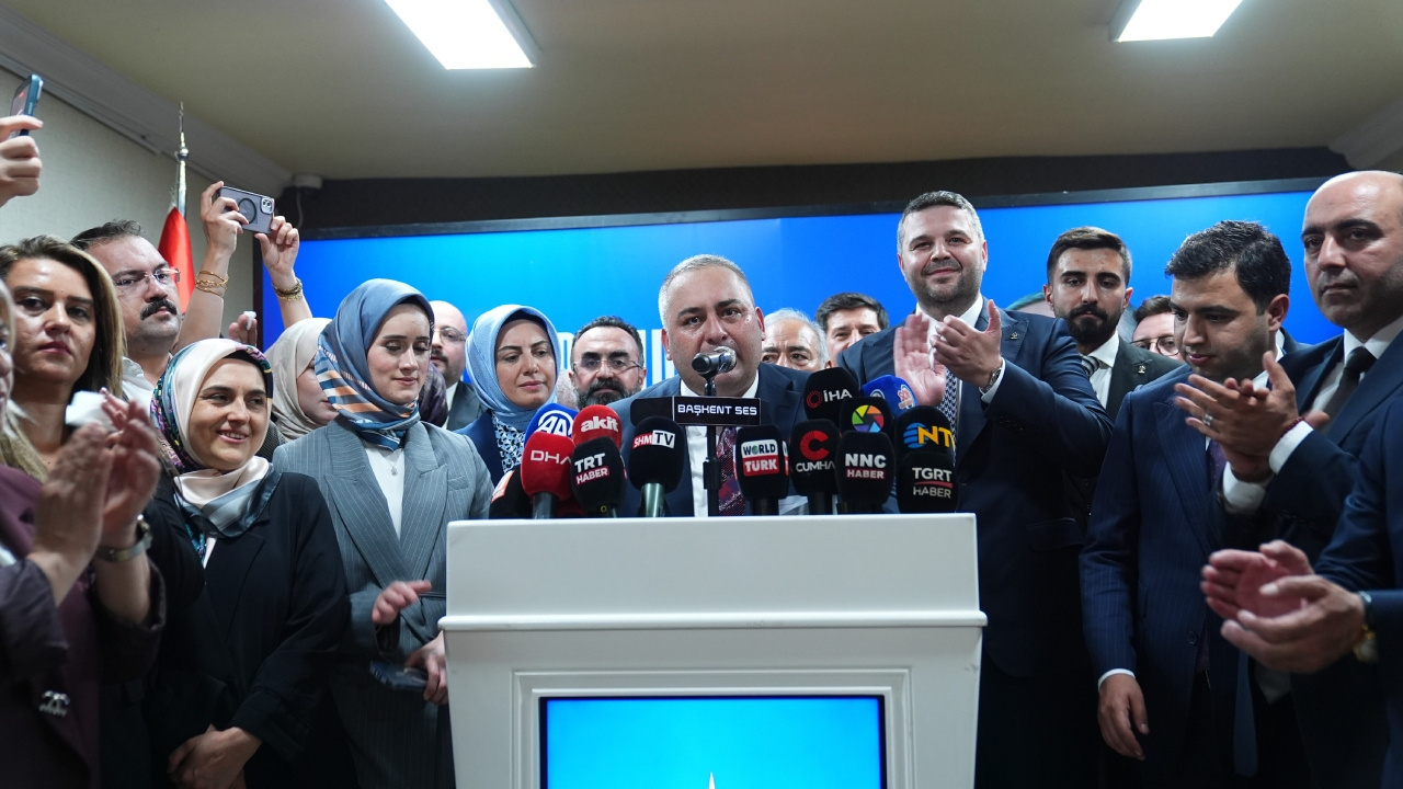 Mesut Özarslan AKP'ye çabuk uyum sağladı: Erdoğan'dan önce İstanbul pislik içindeydi