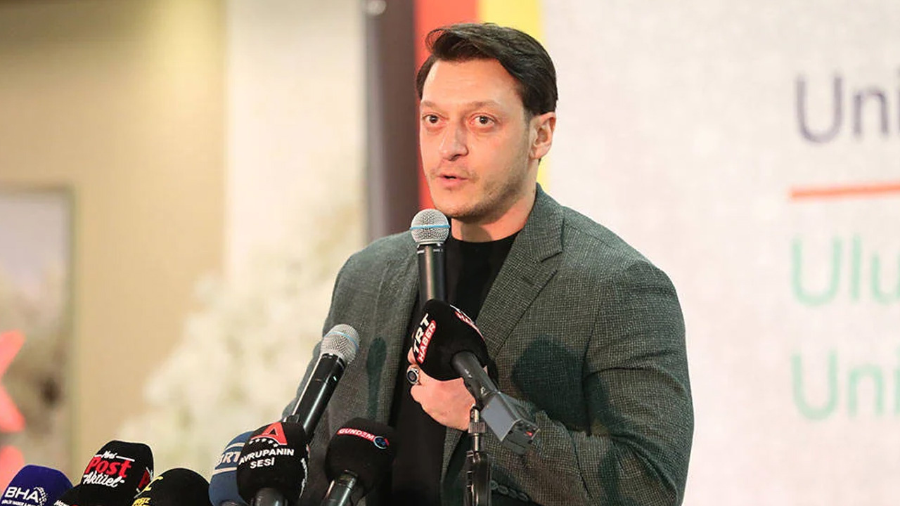 Mesut Özil ve Çaykur Rizespor altyapı iş birliği