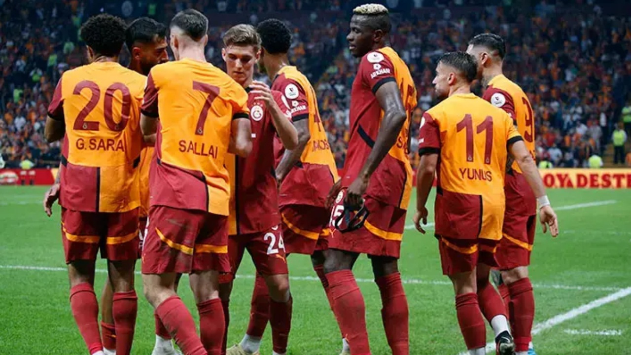 Fenerbahçe'nin rakibinden Galatasaray'ı sevindirecek teklif