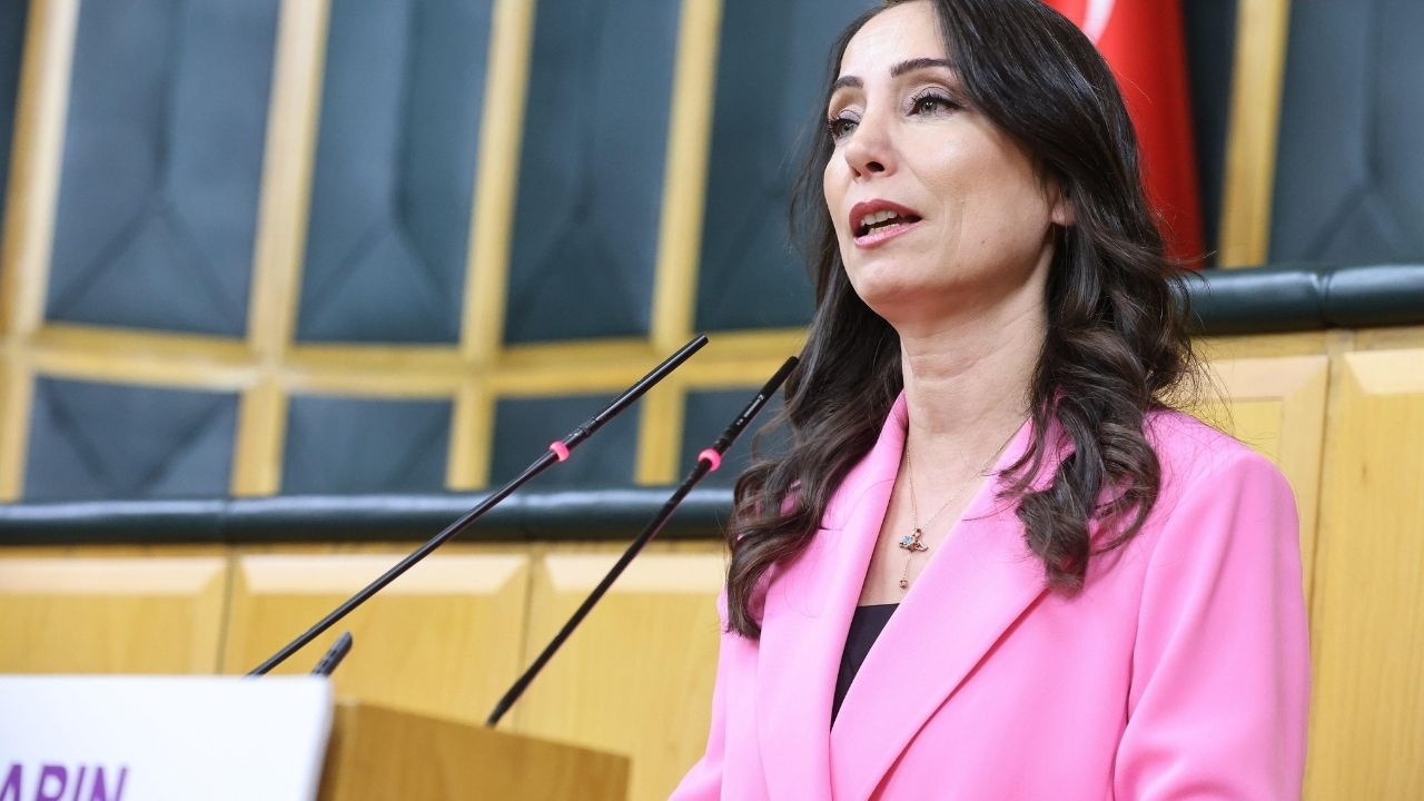 Tülay Hatimoğulları: CHP’ye yönelik operasyonlar süreci sabote ediyor