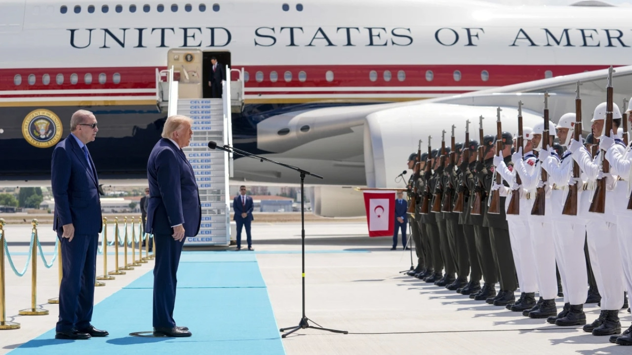 Trump'ın Ankara'daki uçağını değiştiren tehdit ortaya çıktı