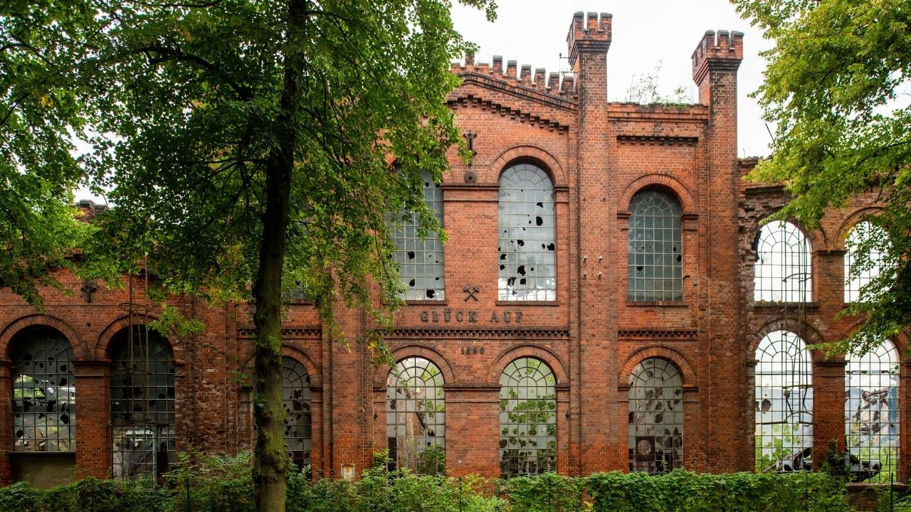 182 yıllık ödüllü fabrika 1 euroya satılacak