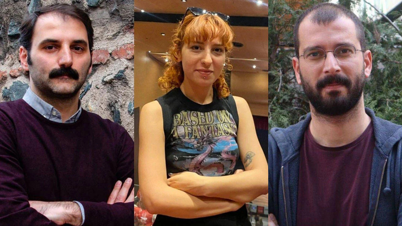 Gazeteciler figüranlı tiyatro haberi için adliyede