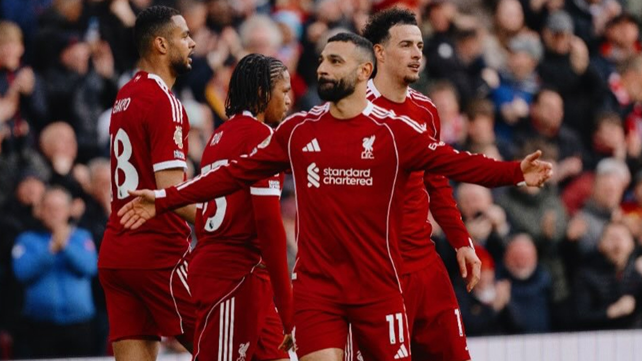 Mohamed Salah'ın menajeri Beşiktaş'a yaptığı teklifi açıkladı: Forma satışının 1 milyondan az olması halinde pay istemeyeceklerini belirtti.