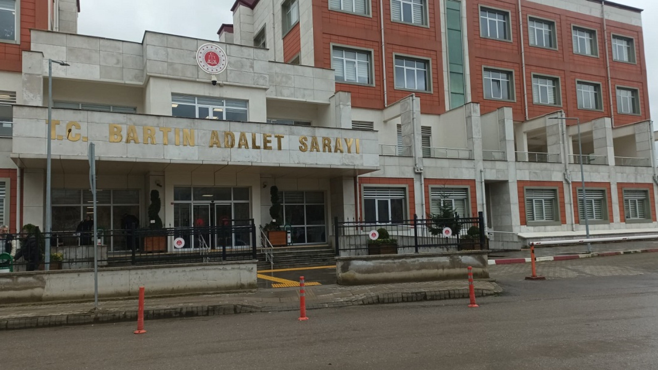 36 şüphelinin yargılandığı 13 yaşındaki çocuğun istismar davasında 2. celse
