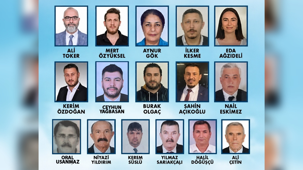 Kadirli'de meclis üyeleri butlan CHP'sinden istifa edip YENİ Parti'ye geçti