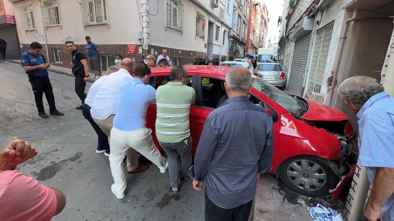 Düğün konvoyunda kaza! Facia ucuz atlatıldı