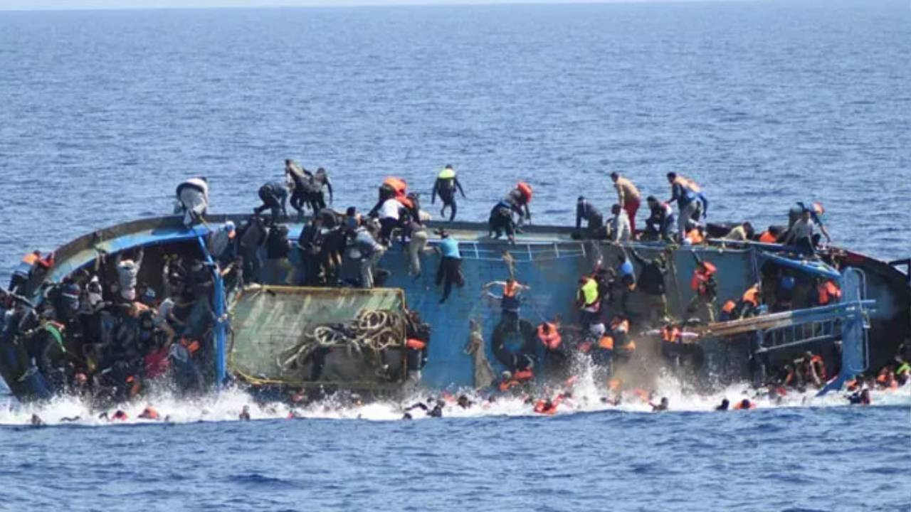15 kişilik göçmen teknesi battı: 11 can kaybı, 3 kişi kayıp