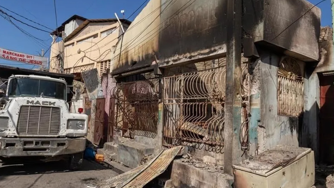 Haiti'de çete dehşeti: 43 kişi katledildi