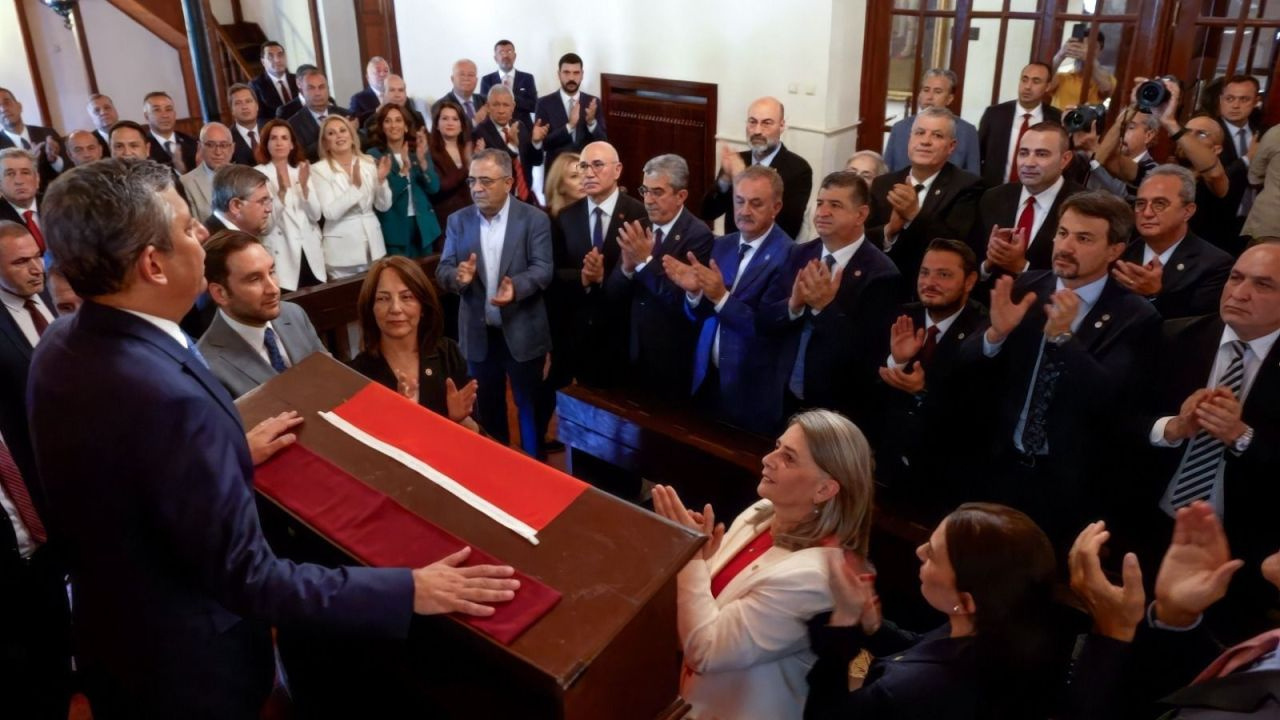 YENİ Parti yeni binasına taşınıyor: İlk günde üç kritik toplantı