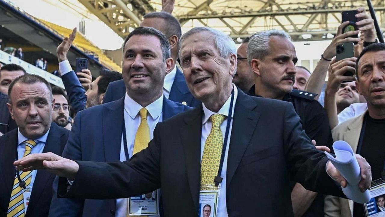 Aziz Yıldırım'dan sürpriz transfer: Fenerbahçe'ye Brezilyalı orta saha geliyor