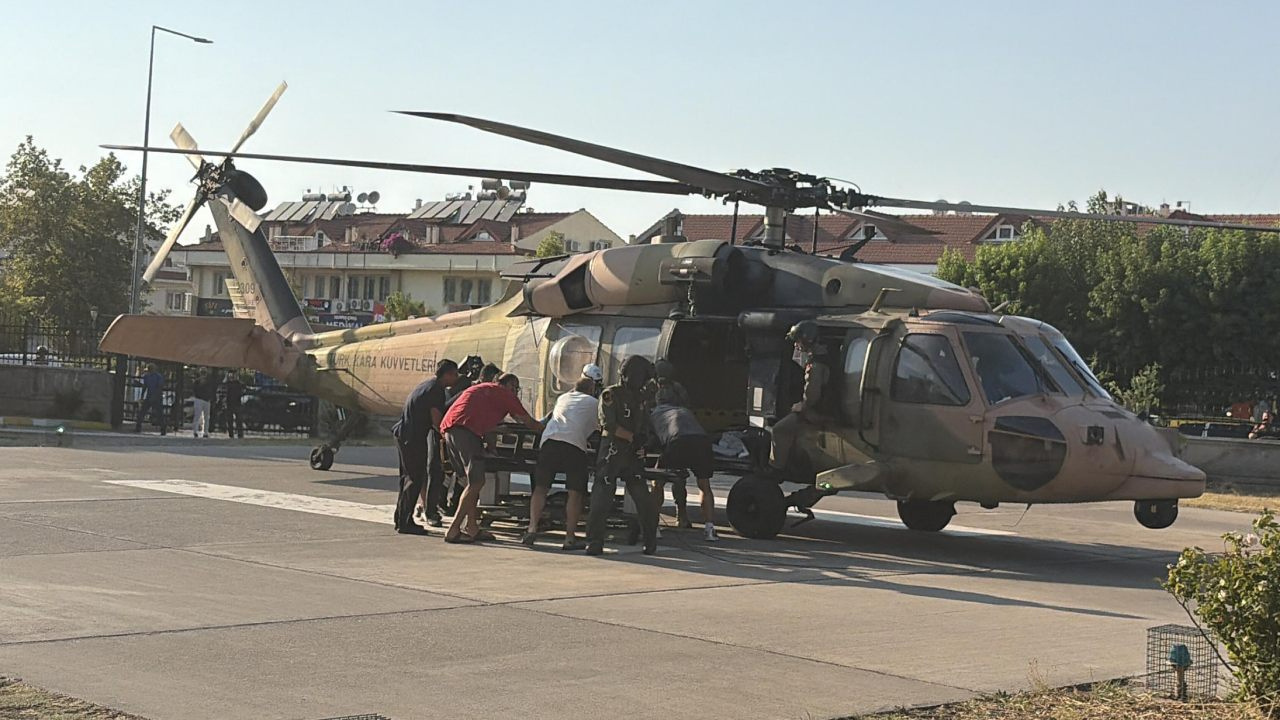 Yamaç paraşütü yere çakıldı: Türk pilot ile Çinli turist öldü!