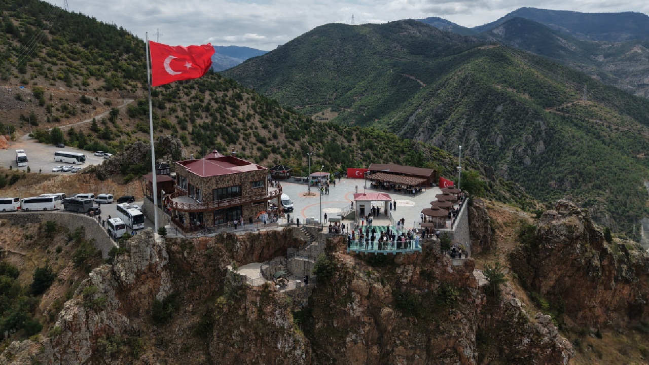Salah rüzgarı Gümüşhane’de esiyor! Akın akın geldiler
