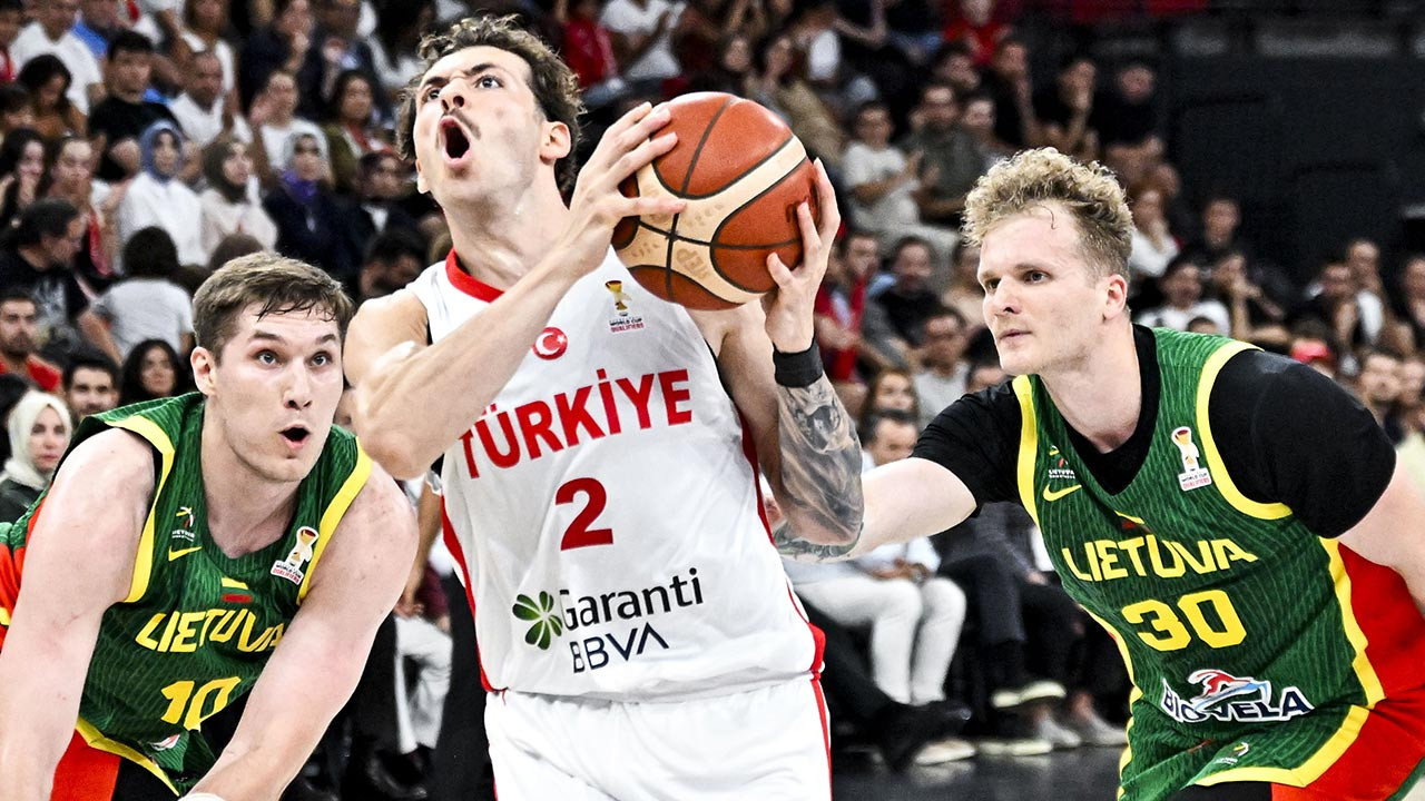12 Dev Adam Litvanya'yı yıktı geçti